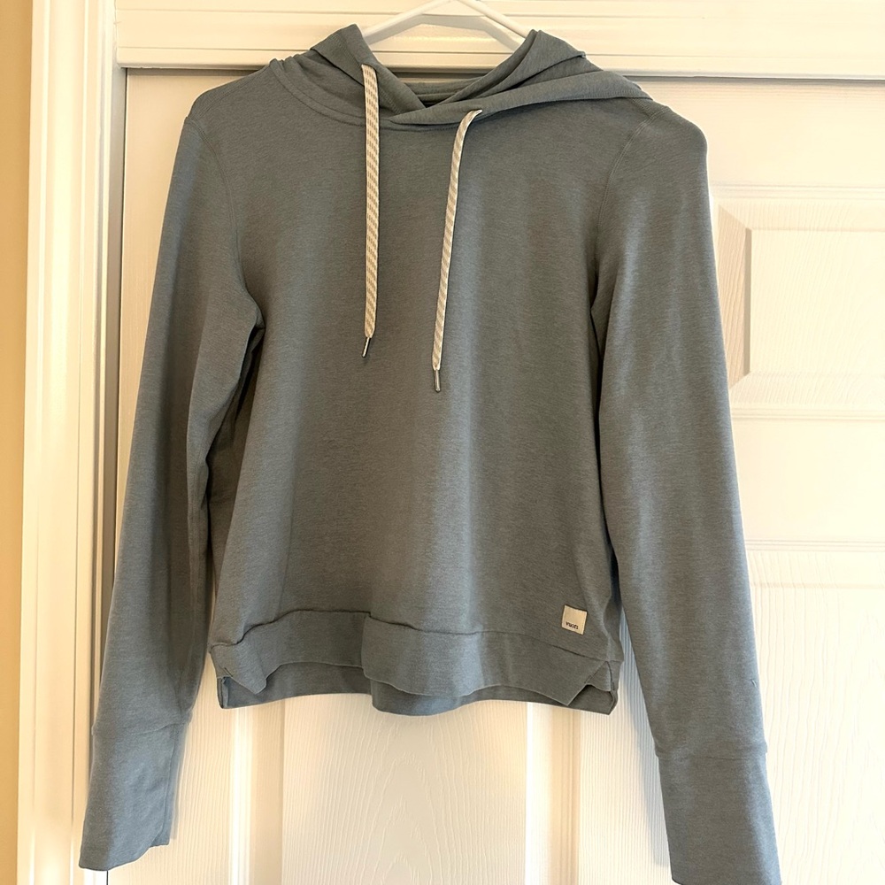 Lightweight Vuori Hooded Shirt